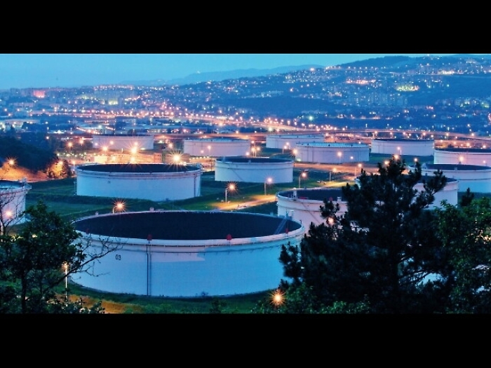 Sversamento olio a Trieste, no danni