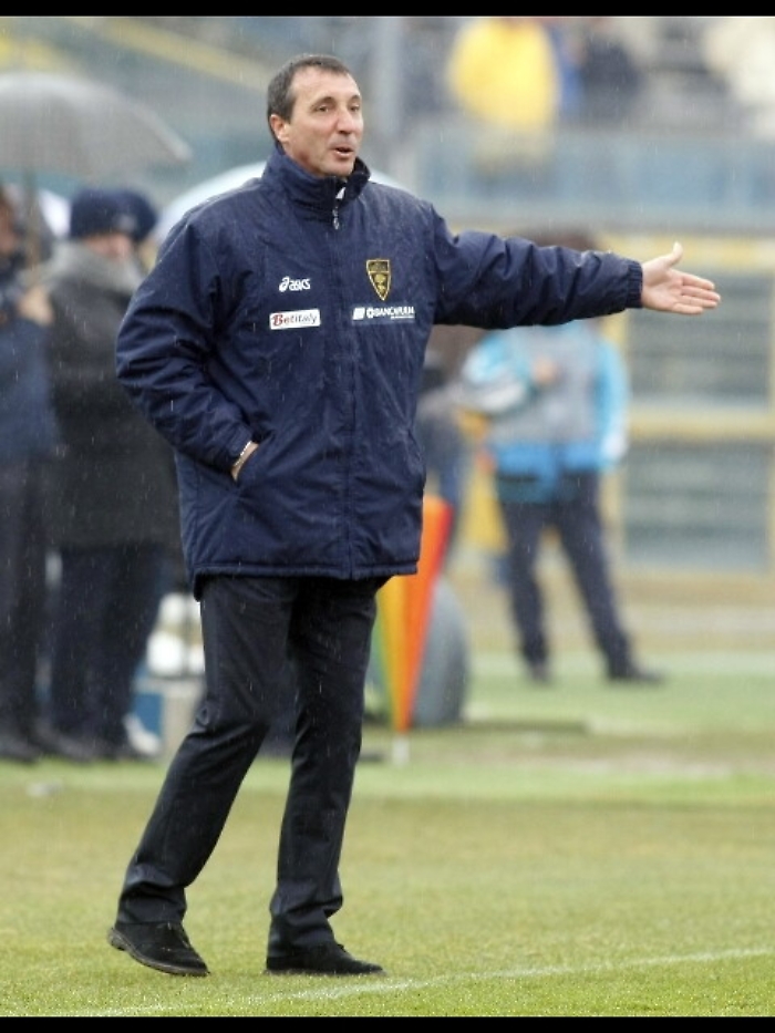 Lecce: Rizzo lascia la panchina