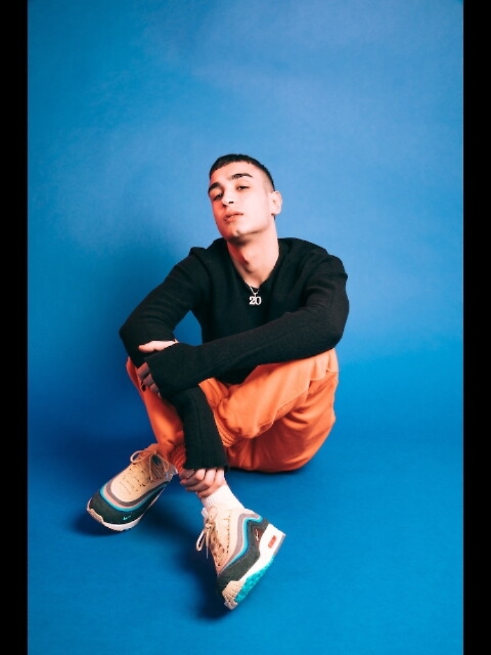 Rapper Capo Plaza debutta con "20"