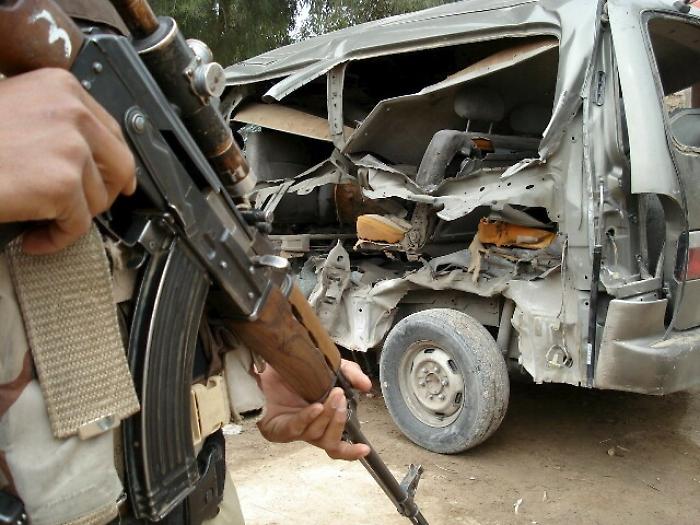 Autobomba a Baghdad, almeno 33 morti