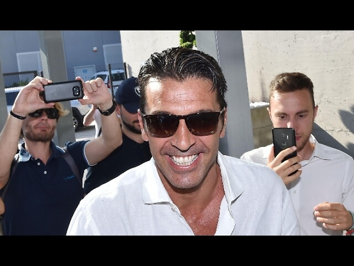 Juve: Buffon, torno a casa con coraggio