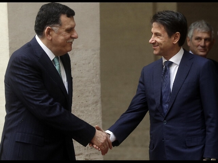 Conte in Libia, vede Serraj e Haftar