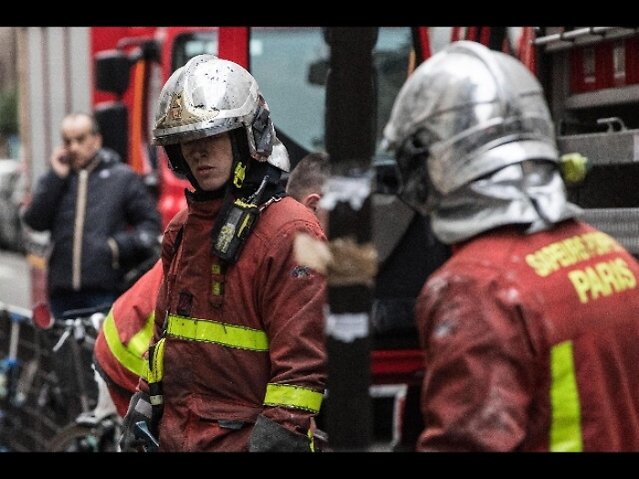 Incendio Parigi, vittime salgono a 9