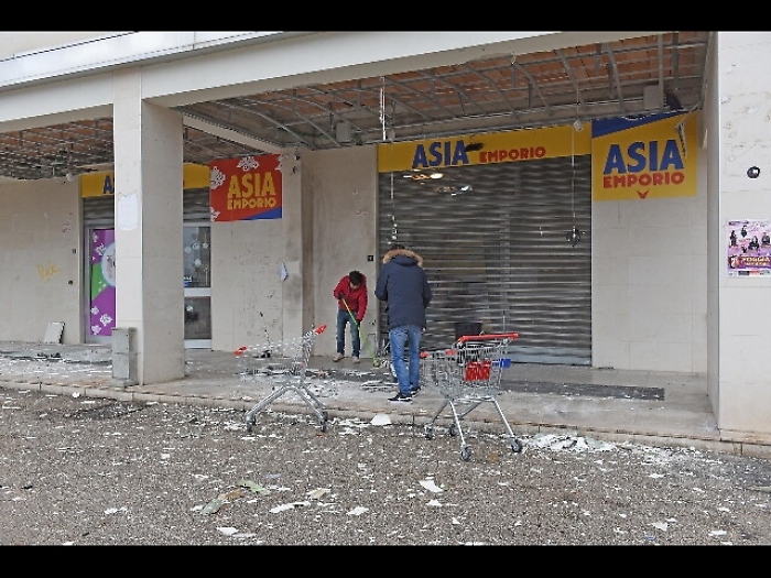 Bombe a Foggia, arresti in corso