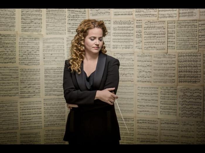 Speranza Scappucci regina a Ballo Vienna