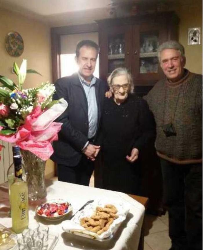 Petralia Soprana, nonna Vincenza spegne 104 candeline