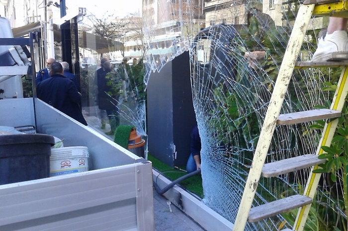 Catania, vetrine "spaccate" da "Papini" per rubare la merce