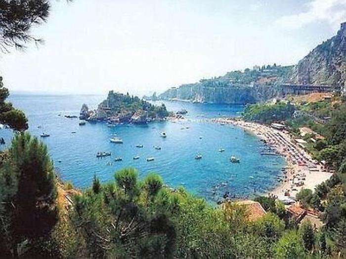 Turismo record in Sicilia: italiani e stranieri privilegiano isole minori