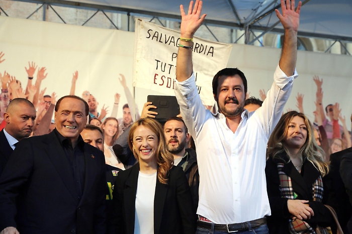 Salvini: &laquo;Invito Berlusconi e Meloni sul nostro palco a Catania&raquo;