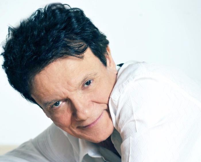 Massimo Ranieri con &ldquo;Sogno e son desto&hellip;in viaggio&rdquo; al Metropolitan di Catania