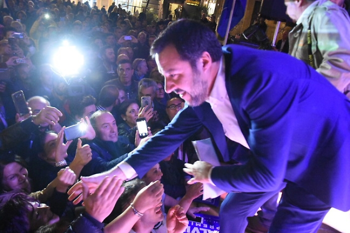 Salvini a Catania: &laquo;Tra sei mesi sar&ograve; premier se ci date una mano&raquo;