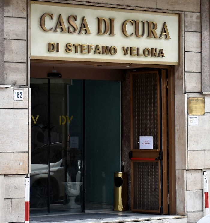 Catania, in una nota clinica privata esami medici a "vista" per far cassa
