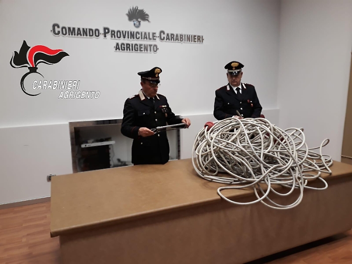  Aveva appena razziato oltre due quintali di rame: arrestato