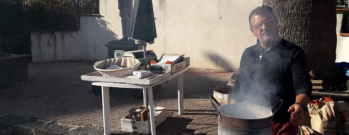 Autunno tempo di castagne: la ricetta del caldarrostaio Salvo Paraldo 