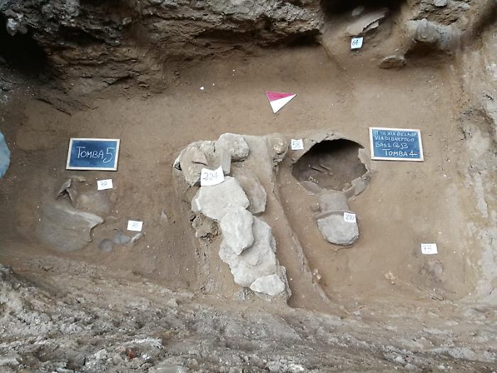 Gela: trovato il cimitero dei bimbiSono gi&agrave; due le sepolture affiorate