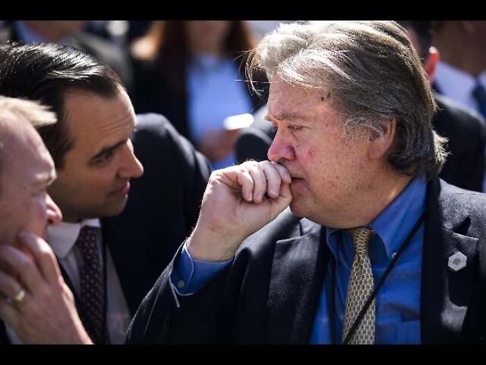 Cnn, Bannon 'almeno per ora' resta