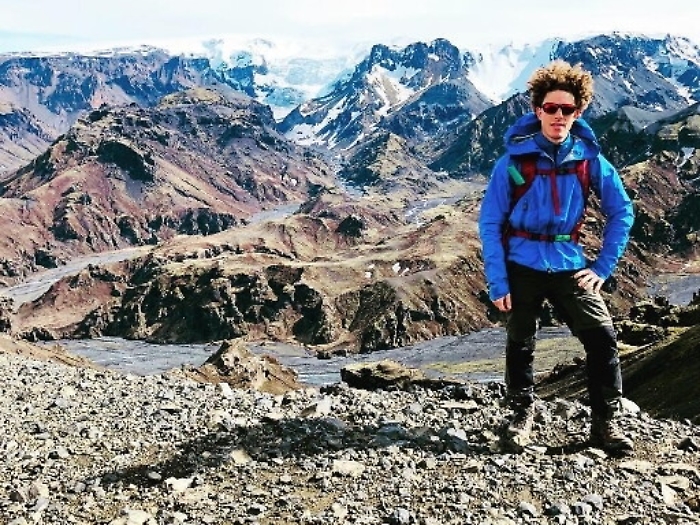 Dalla Sicilia all'Islanda: &laquo;Via giacca e cravatta, meglio scarponi e giacche a vento&raquo; 