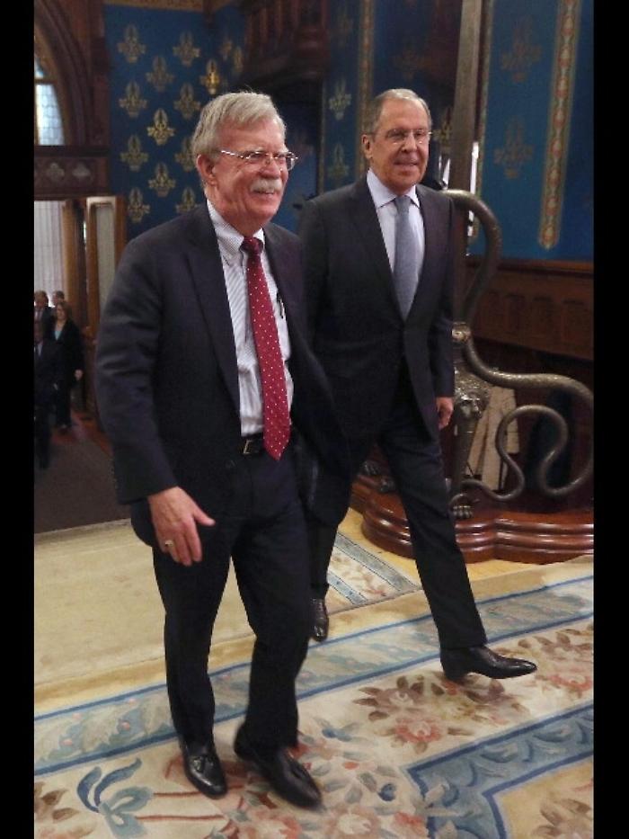 Trump riceve il ministro russo Lavrov
