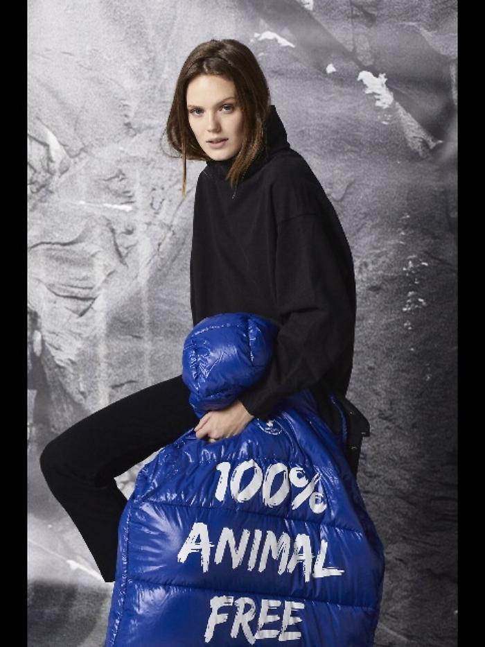 Peta Usa premia Save the duck come azienda dell'anno 2019