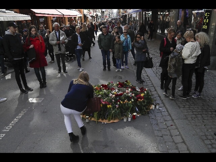 Esult&ograve; dopo attacco Stoccolma, espulso
