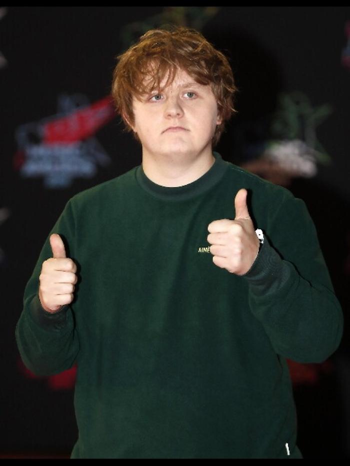 Lewis Capaldi ospite a Sanremo