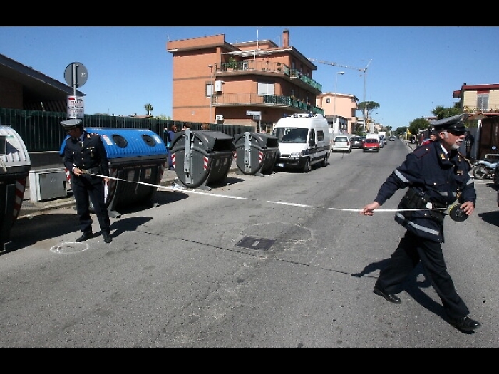 Rub&ograve; portafoglio a morto a Roma, preso