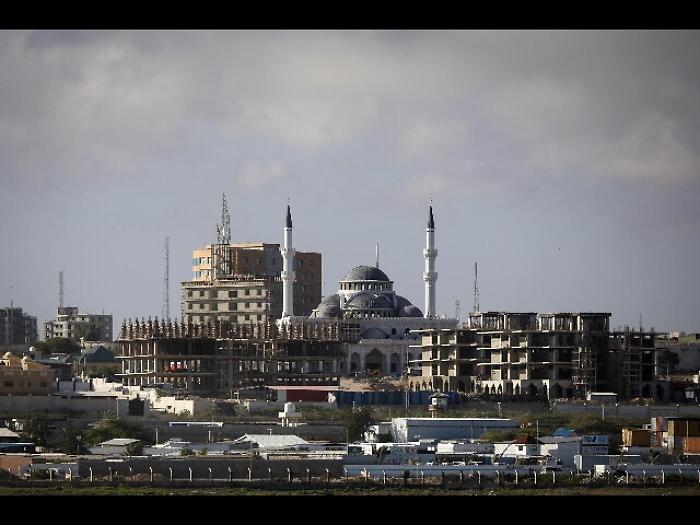 Somalia: attacco Shaabab a Mogadiscio