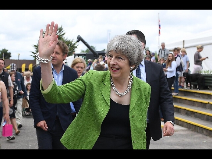 May si aggrappa a Brexit, fidatevi di me