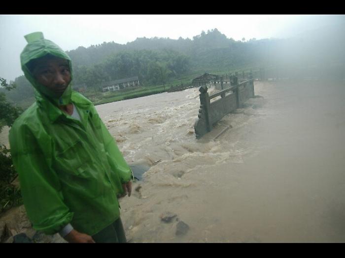 Taiwan: tifone Nesat, 81 feriti