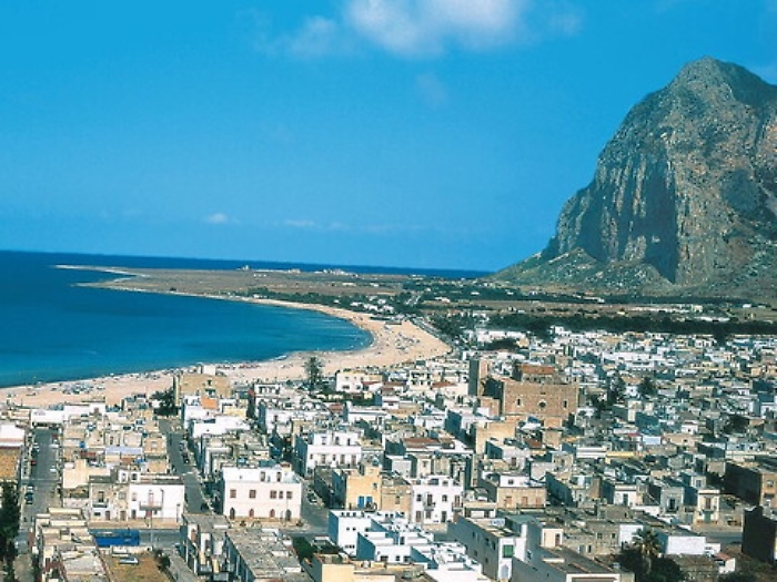 Viaggio a San Vito lo Capo, dove il turismo cresce tre volte di pi&ugrave; che in tutto il resto dell'Isola