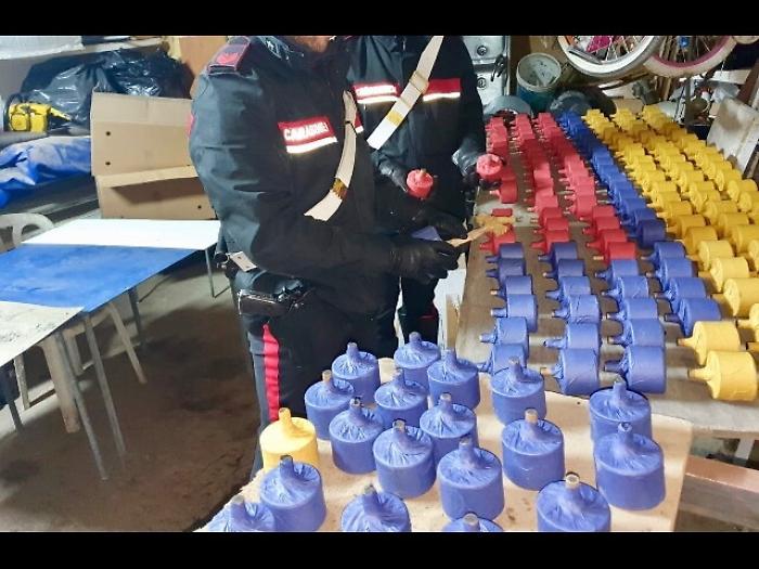 Botti: oltre 600 ordigni in garage