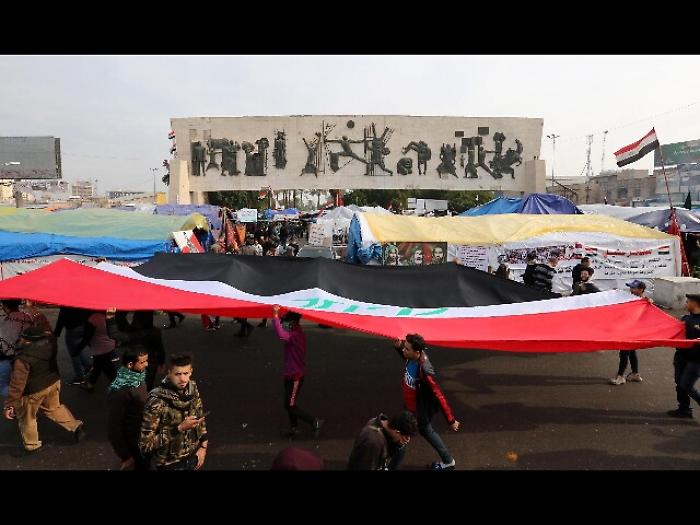 Iraq: migliaia di manifestanti a Baghdad