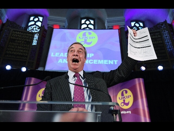 Farage, illogico per M5s unirsi a Alde