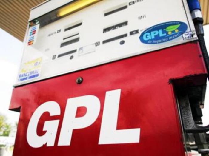 Ue estende benefici del taglio CO2 anche su auto a gas con alternatori ad alta efficienza