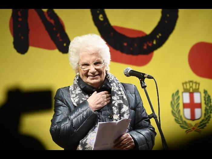 Segre, lasciamo odio ad anonimi tastiera