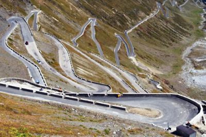 Tumori, Paolo con cancro al polmone ha scalato lo Stelvio in bici