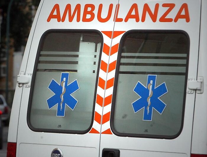 Incidente sulla Messina - Catania Auto si ribalta: morto un 39enne