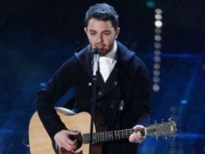 “1995” e la “liscìa” di Lorenzo Fragola ”X Factor e Sanremo una grande scuola”
