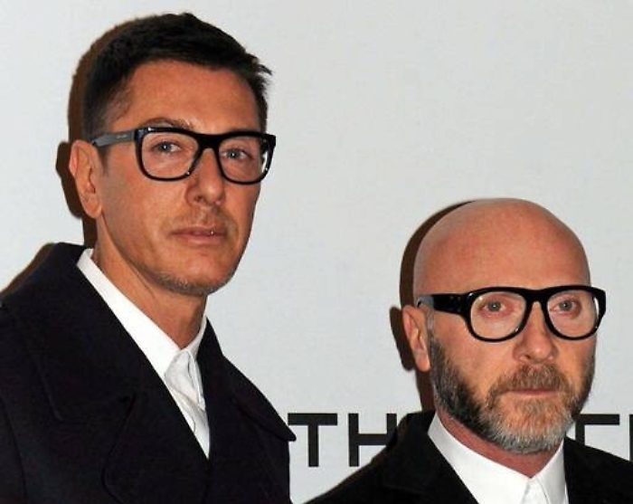 Adozioni gay, sui social corre la rabbia contro la “famiglia siciliana” teorizzata da D&amp;G