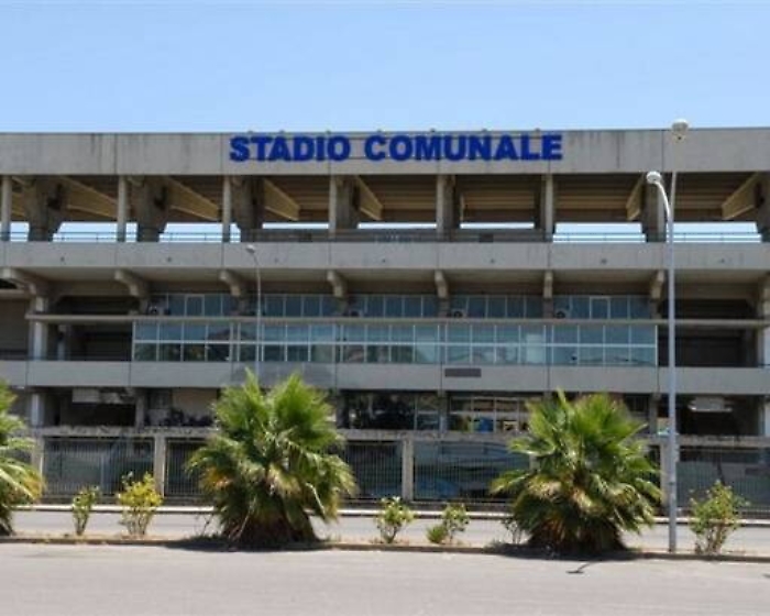 Caltanissetta, Comune moroso: Enel taglia luce impianti sportivi