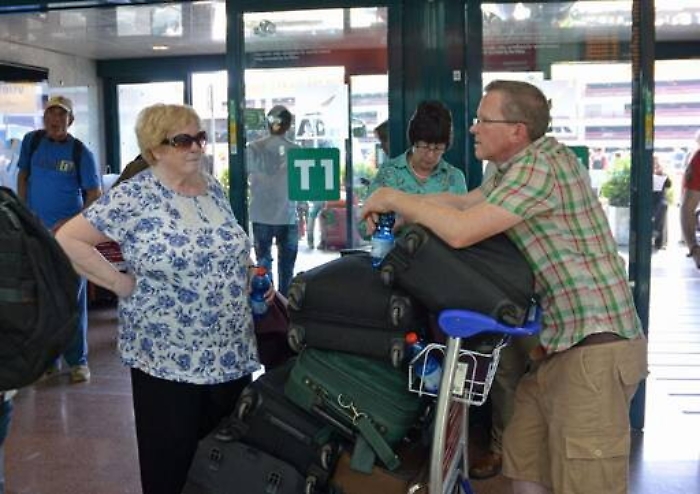 Caos trasporti in Sicilia tra voli cancellati traghetti soppressi e l&rsquo;autostrada interrotta