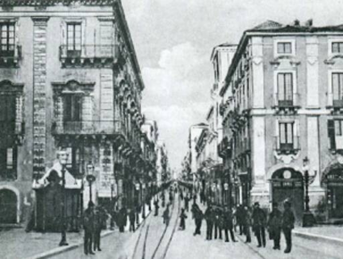 Catania, &ldquo;Via Etnea&rdquo; in 174 pagine: la storia lunga 300 anni della via &ldquo;anima&rdquo; della citt&agrave;