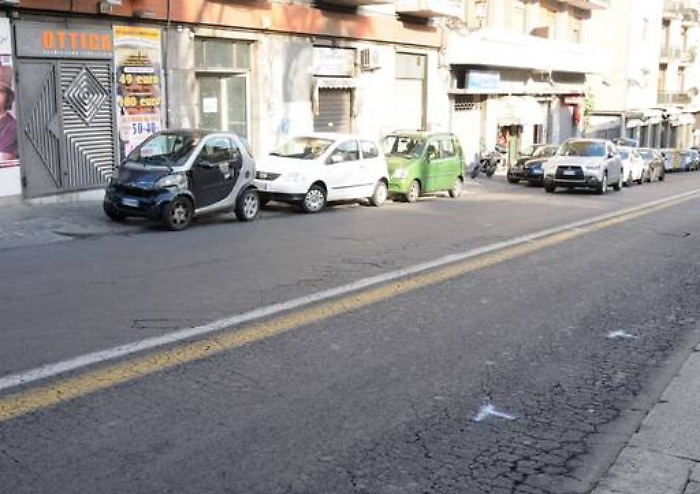 Catania, anziana travolta e uccisa da un’auto mentre attraversa in via Etnea
