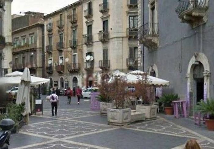 Catania, baby gang al femminile fermata dalla Polizia in piazza Bellini