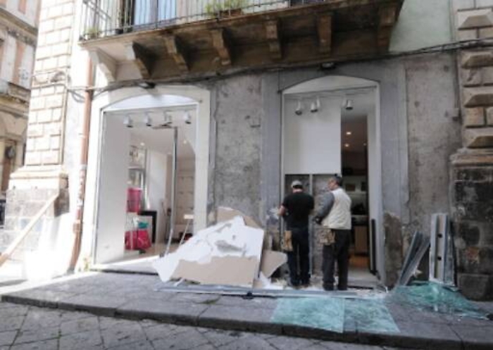 Catania, mancano le Volanti aumentano i furti con “spaccata”