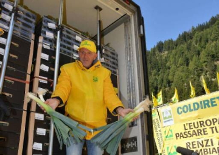 Dalla Germania a Catania un Tir carico di ortaggi con marchio Italia