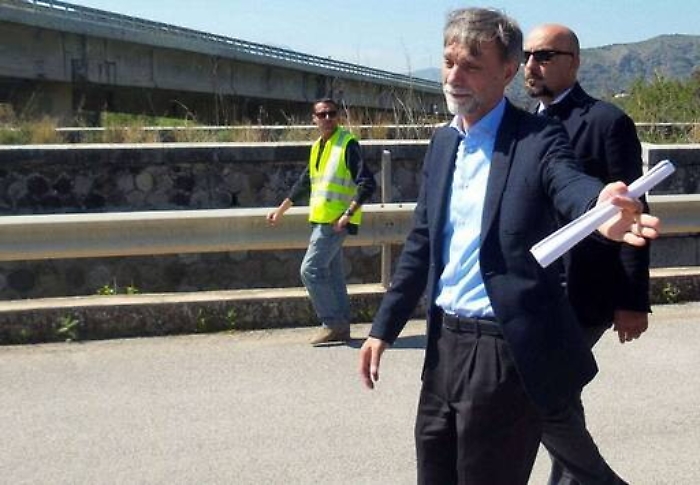 Delrio sull&rsquo;A19: &laquo;Il viadotto tutto da demolire ma in tre mesi faremo una bretella stradale&raquo;