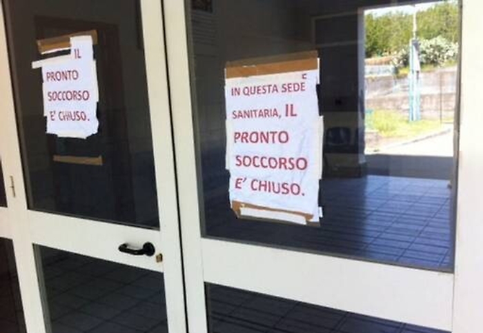 Giarre, il caso dell&rsquo;anziana morta Tutte le ombre dell&rsquo;ospedale &laquo;fantasma&raquo;