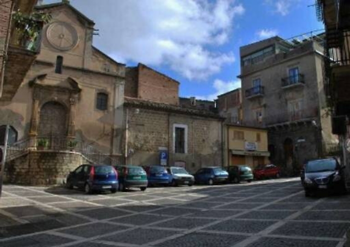 Intascava i soldi del Comune Sequestrati 518 mila euro a Votrico