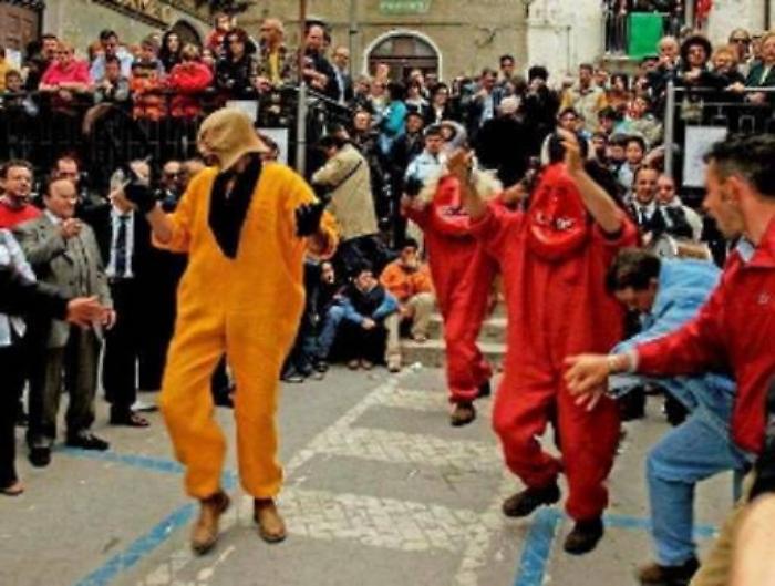 La Pasqua in Sicilia tra riti bizantini, quadri viventi e balli dei diavoli